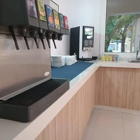 Xidas Garden Aparthotel