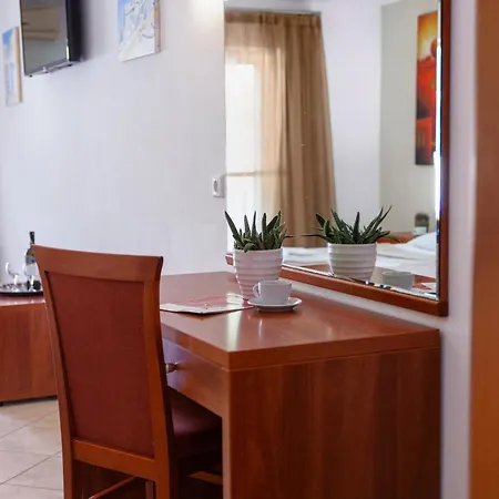 Aparthotel Xidas Garden